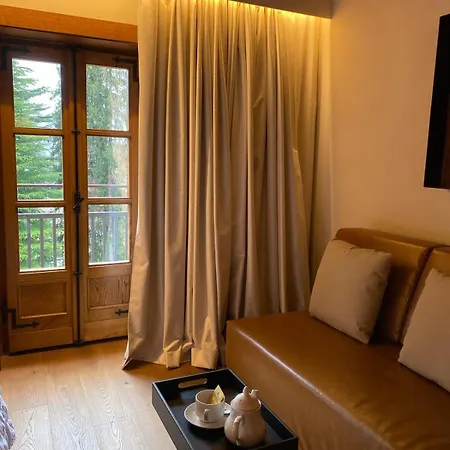 Rosa Delle Alpi Esino Lario